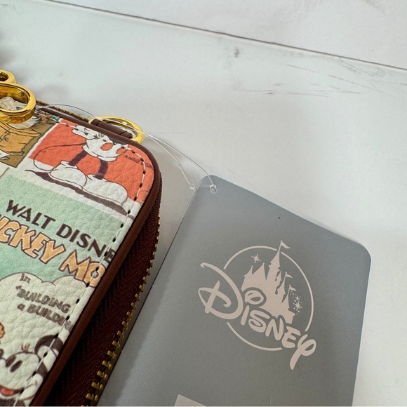 NWT. Disney Parks Mickey Mouse Comic Strip Wallet Wristlet Crossbody bag - Picture 16 of 16